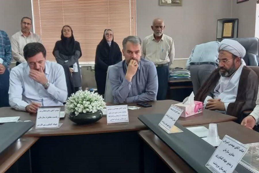 ملاقات مردمی نماینده مردم مرودشت در مجلس شورای اسلامی و رئیس سازمان جهاد کشاورزی استان فارس