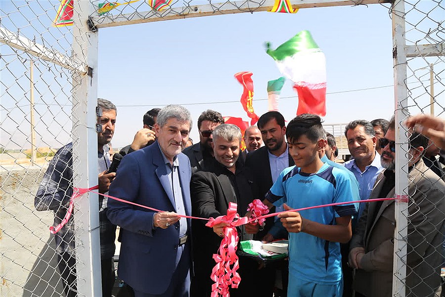 تصویر بهره برداری از طرح های ورزشی، اقتصادی، عمرانی، آموزشی شهرستان کوار