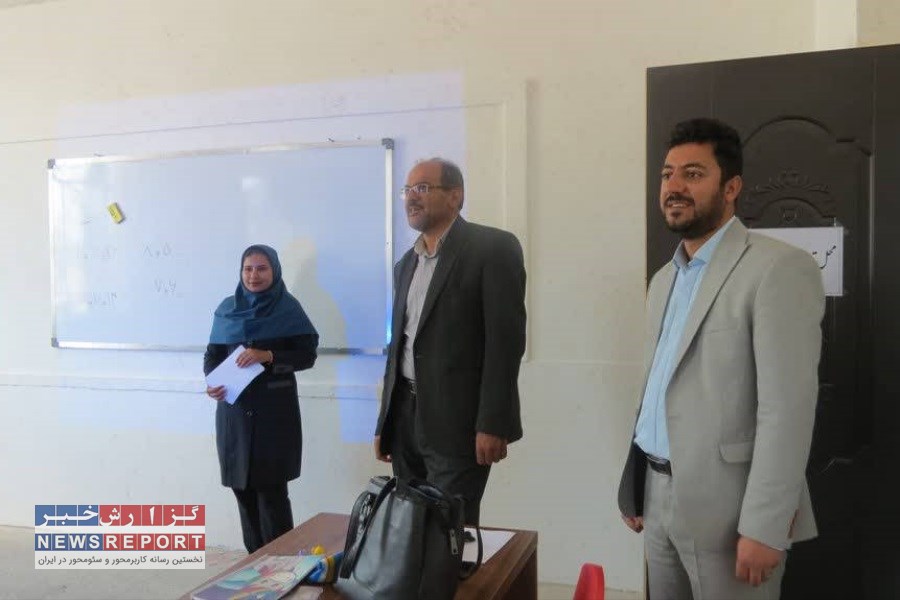 مصاحبه انتخاب معلمان نمونه استانی در حال برگزاری است